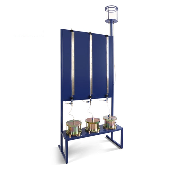 Constant head permeameter for coarse soil